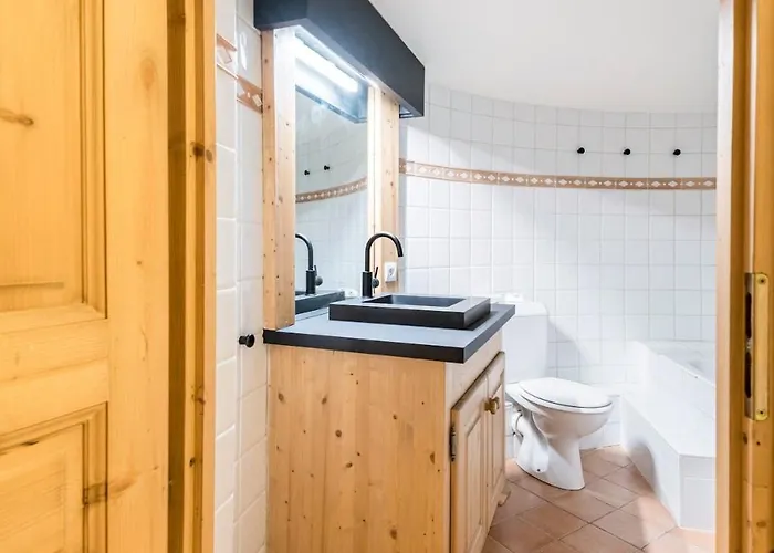 Joli Familial Centre Du Village *