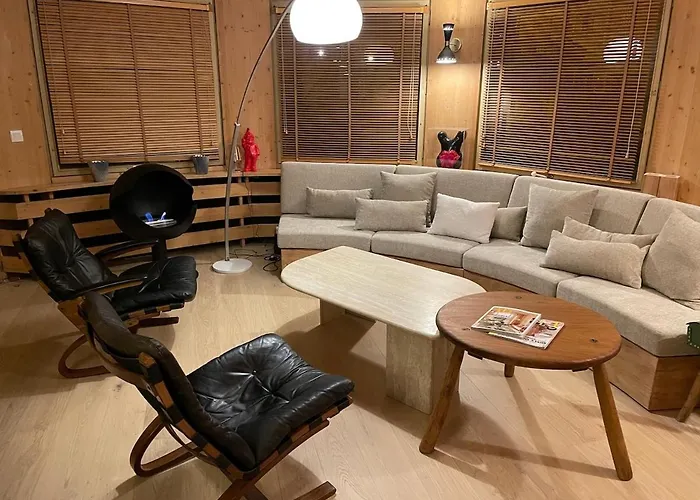 Joli Familial Centre Du Village * موجوف